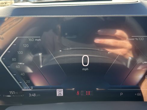 Used 2026 BMW X5 xDrive40i w/ Climate Comfort Package image 19