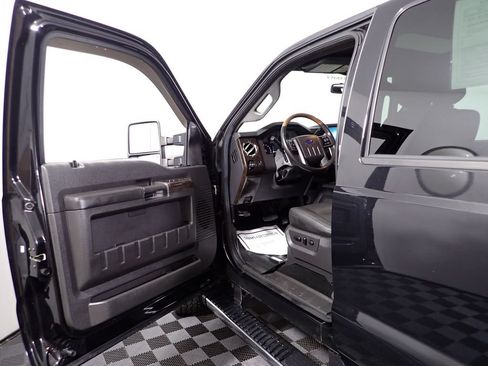 Used 2014 Ford F350 Platinum w/ Snow Plow Prep Package AWD/4WD image 20