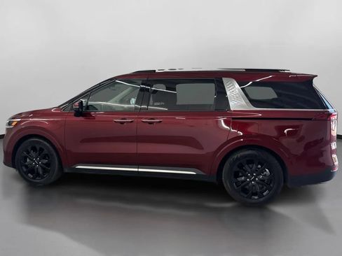 Used 2024 Kia Carnival SX FWD image 5