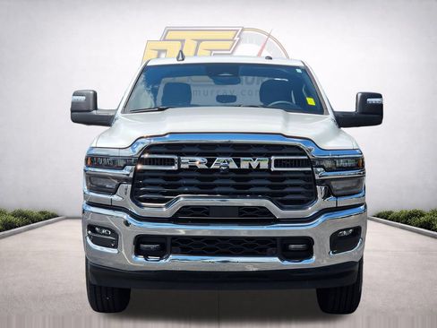 Used 2026 RAM 2500 Big Horn AWD/4WD image 3