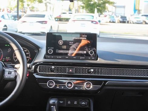 Used 2025 Honda Civic Sport image 18