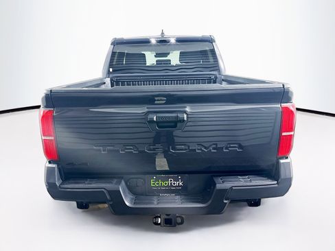 Used 2025 Toyota Tacoma TRD Off-Road image 7