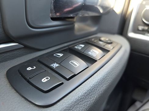 Used 2016 RAM 1500 Big Horn image 24