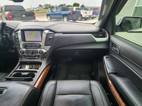 Used 2015 Chevrolet Tahoe LTZ AWD/4WD image 17