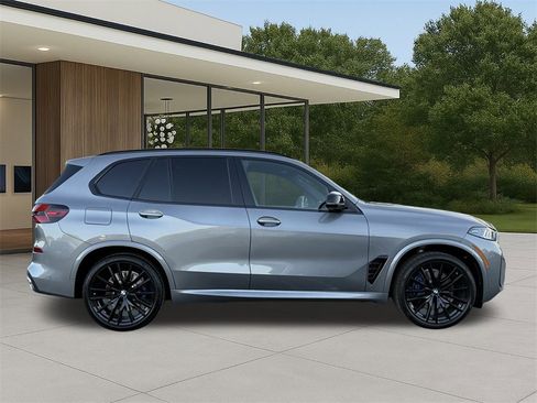 New 2026 BMW X5 M60i image 6