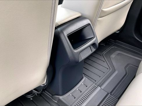 Certified 2024 Honda HR-V EX-L image 10