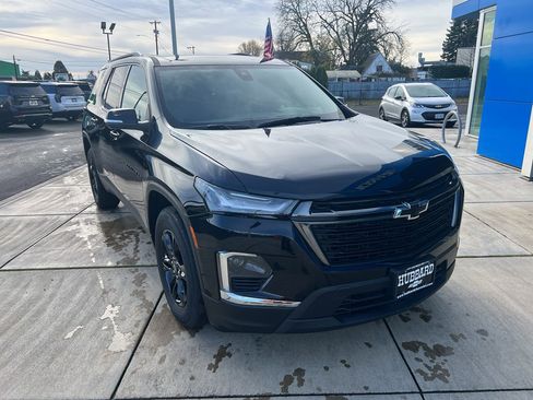 Certified 2023 Chevrolet Traverse LT w/ Midnight/Sport Edition image 1