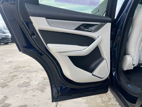 New 2025 Jaguar F-PACE R-Dynamic S image 12