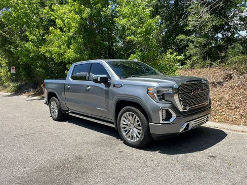Used 2019 GMC Sierra 1500 Denali w/ Denali Ultimate Package AWD/4WD image 3