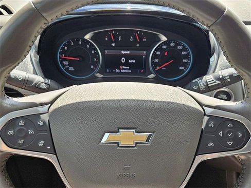 Certified 2021 Chevrolet Traverse LT w/ LT Premium Package image 25