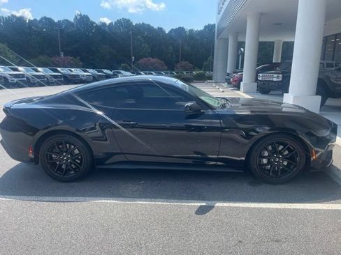 Used 2024 Ford Mustang GT Premium RWD image 4