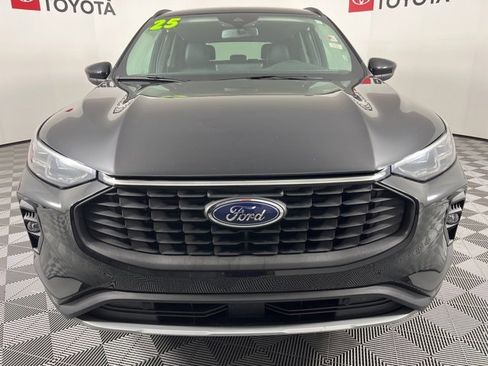 Used 2025 Ford Escape Platinum image 22