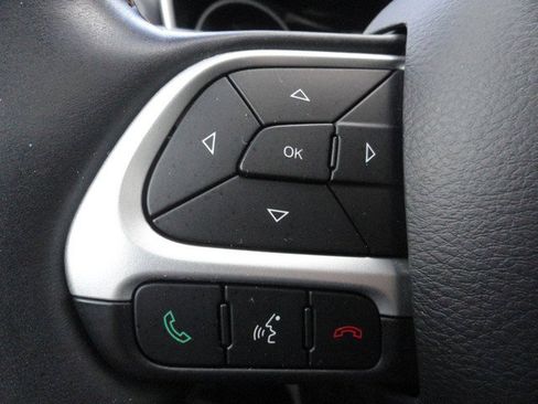 Used 2018 Jeep Compass Limited w/ Navigation Group image 21