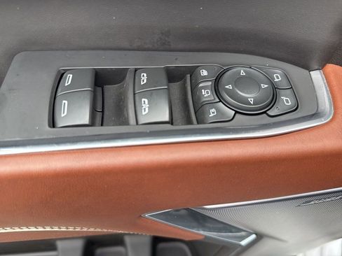 Used 2024 GMC Sierra 3500 Denali Ultimate image 30