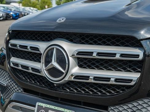 Used 2021 Mercedes-Benz GLS 450 4MATIC image 12