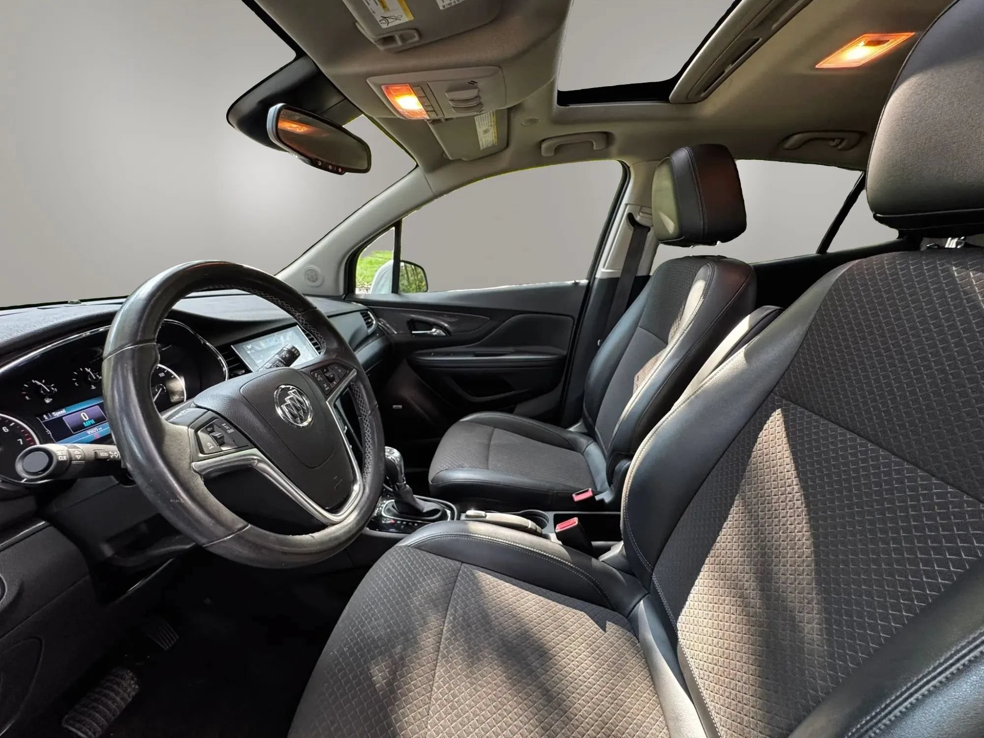 Used 2019 Buick Encore Sport Touring FWD image 9