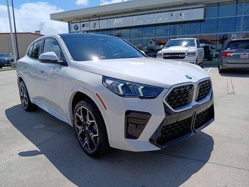 New 2026 BMW X2 xDrive28i AWD/4WD image 1