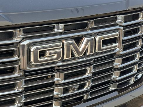 Certified 2026 GMC Yukon XL Denali Ultimate AWD/4WD image 34