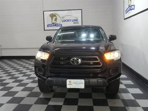 Used 2021 Toyota Tacoma SR AWD/4WD image 2