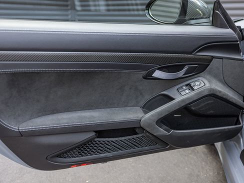 Certified 2023 Porsche 718 Cayman GT4 RS RWD image 24
