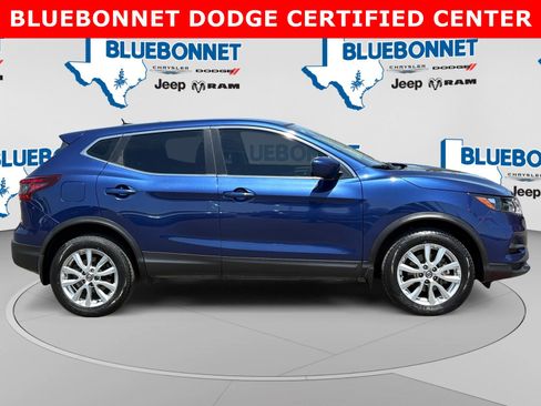 Used 2021 Nissan Rogue Sport S FWD image 4
