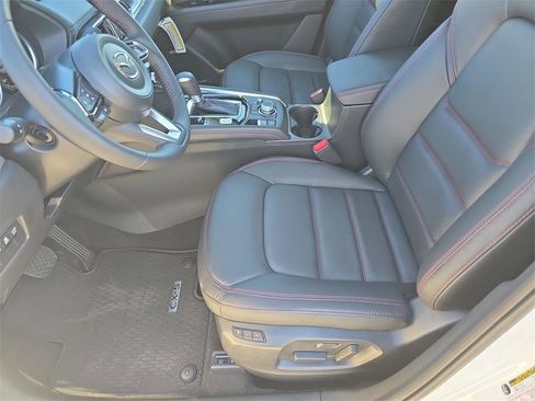New 2025 MAZDA CX-5 Carbon Edition image 17
