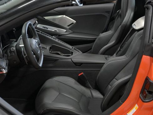 Used 2021 Chevrolet Corvette Stingray Preferred Conv w/ Z51 Performance Package RWD image 30