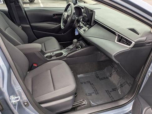 Used 2025 Toyota Corolla LE image 5