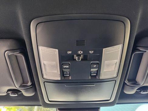 Used 2018 Toyota RAV4 SE AWD/4WD image 23