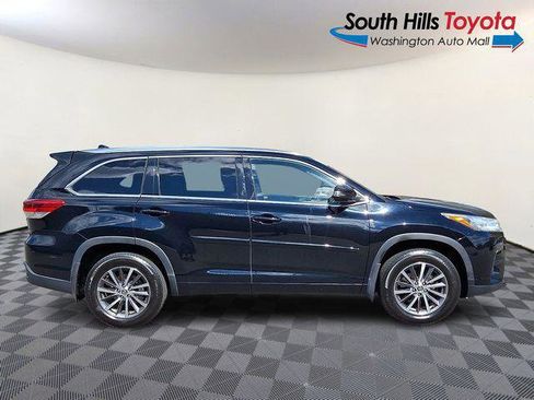 Certified 2017 Toyota Highlander XLE image 7