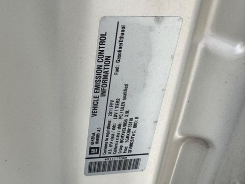 Used 2011 Buick Lucerne CXL FWD image 22