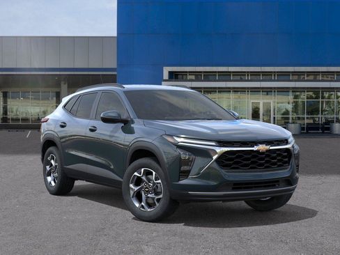 New 2026 Chevrolet Trax LT FWD image 7