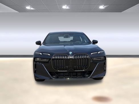 New 2026 BMW 760i xDrive AWD/4WD image 6