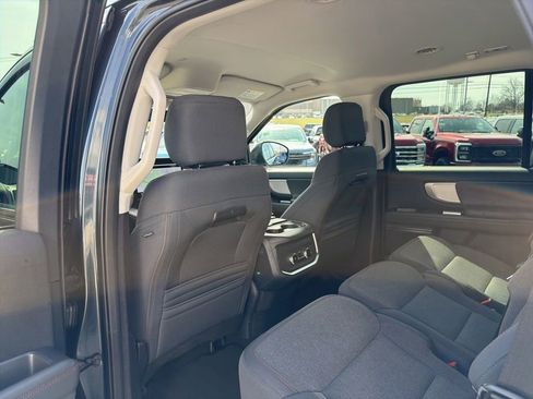 Certified 2025 Ford Expedition Active image 14