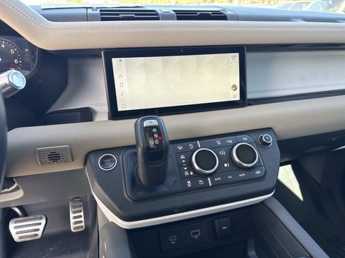 Used 2021 Land Rover Defender 110 S AWD/4WD image 25