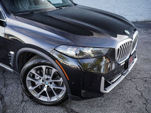 Used 2024 BMW X5 xDrive40i image 7