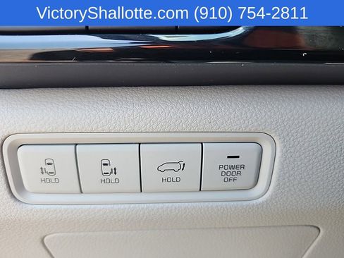 Used 2022 Kia Carnival SX Prestige FWD image 17