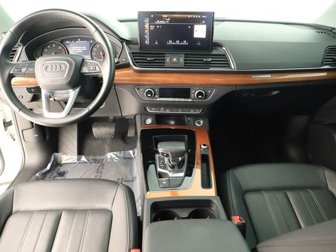 Certified 2023 Audi Q5 2.0T Premium w/ Convenience Package image 18