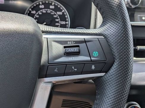 Used 2023 Mitsubishi Outlander SE AWD/4WD image 28