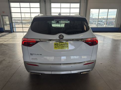 Used 2023 Buick Enclave Premium w/ Experience Buick Package image 4