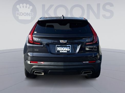 Used 2022 Cadillac XT4 Luxury w/ Cold Weather Package image 5