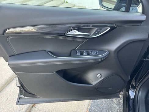 Used 2022 Buick Envision Preferred image 22