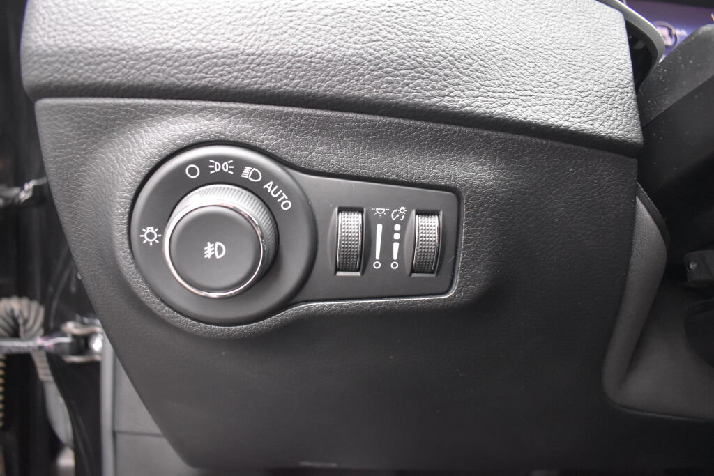Used 2021 Jeep Compass Limited w/ Sun and Sound Group AWD/4WD image 15