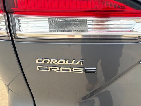 Used 2022 Toyota Corolla Cross LE FWD image 23