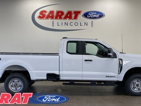 New 2026 Ford F250 XL w/ XL Chrome Package image 1