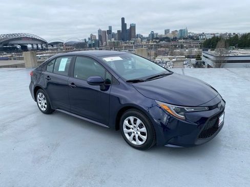 Certified 2022 Toyota Corolla LE image 25