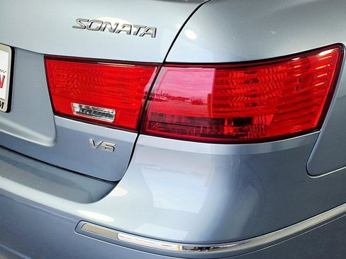 Used 2010 Hyundai Sonata Limited image 8