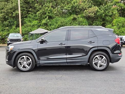 Used 2021 GMC Terrain SLT FWD image 2