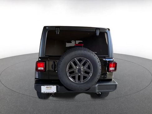 Used 2025 Jeep Wrangler Sport S image 9