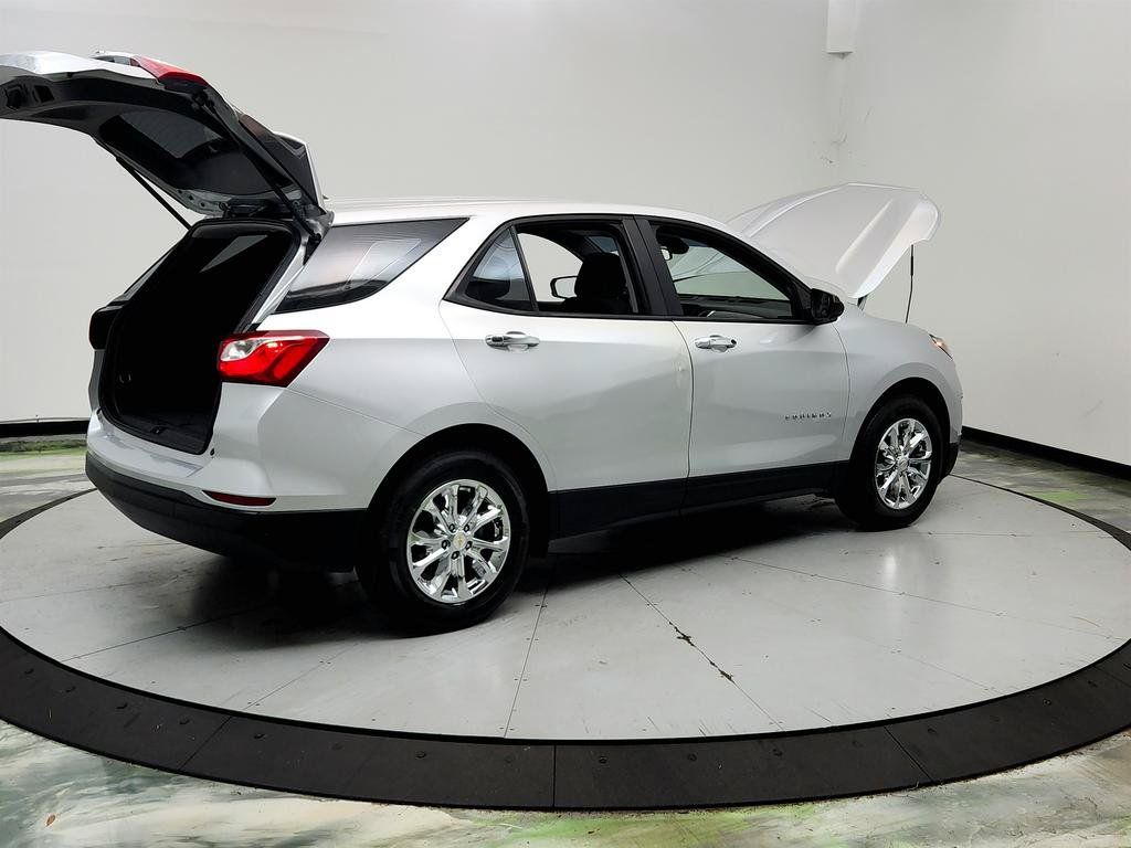 Used 2020 Chevrolet Equinox LS w/ LPO, Floor Liner Package FWD image 11